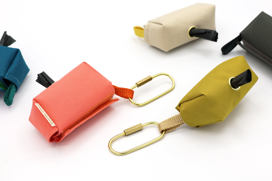 poop bag holder - Major Darling